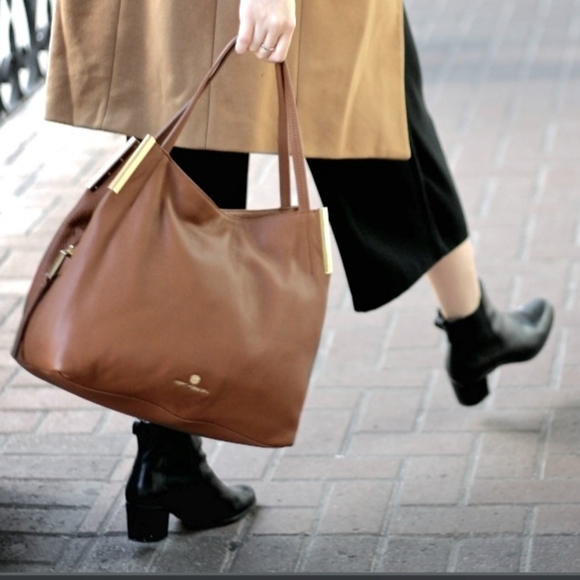 Meet your Posher, Emma - Picture 1 of 1